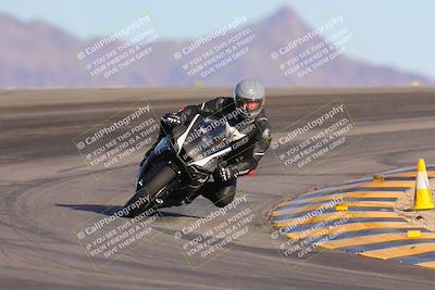 media/Dec-10-2023-SoCal Trackdays (Sun) [[0ce70f5433]]/Turn 12 (2pm)/